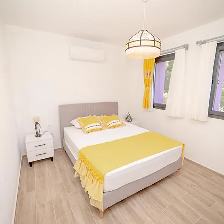 Butik Mor Salkim Evleri